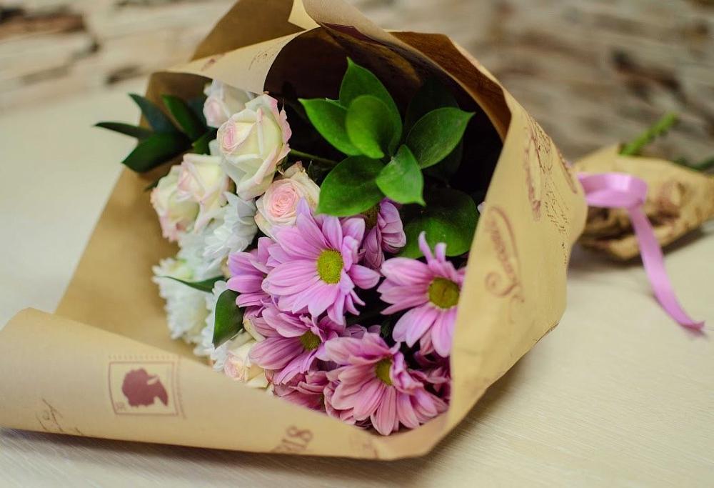 Букет цветов из: Розы и Хризантемы в Рылеево