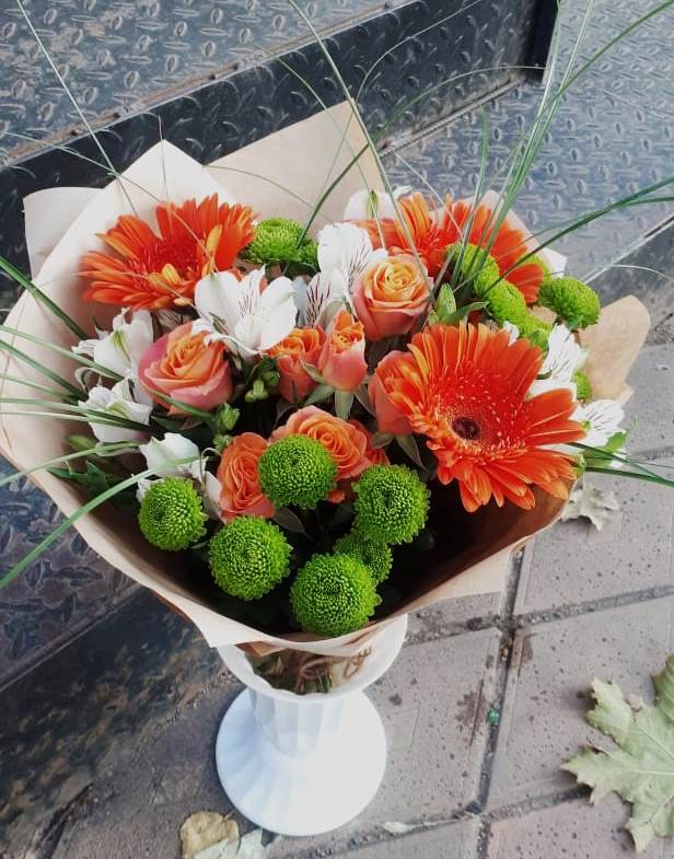 Букет цветов из: Герберы, Хризантемы, Альстромерии и Розы в Рылеево