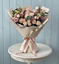 Букет цветов из:  Розы и Лизиантусы в Рылеево