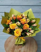 Букет цветов из:  Альстромерии и Розы в Рылеево