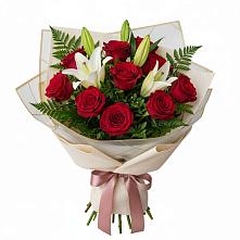Букет цветов из:  Лилии и Розы в Рылеево