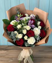 Букет цветов из:  Розы и Альстромерии в Рылеево