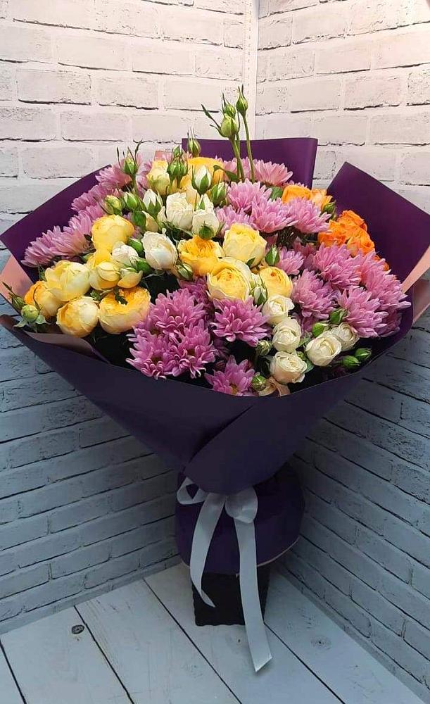 Букет цветов из: Хризантемы и Розы в Рылеево