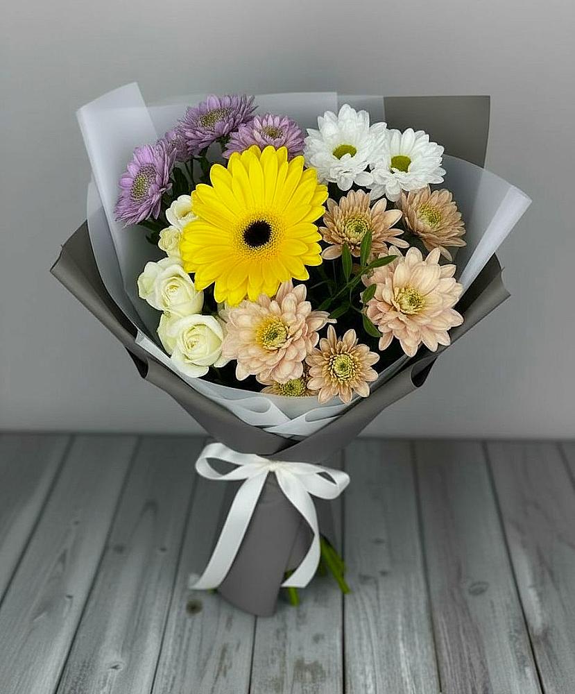 Букет цветов из: Розы, Герберы и Хризантемы в Рылеево