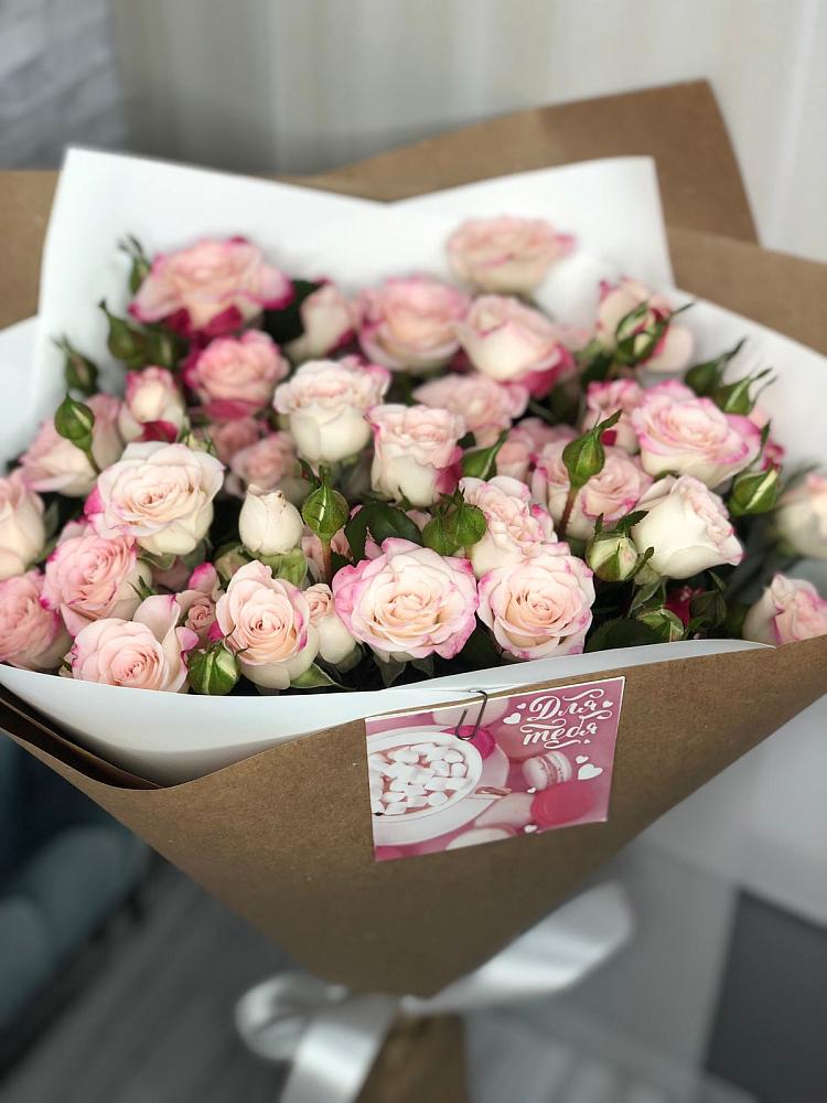 Букет цветов из: Розы в Рылеево