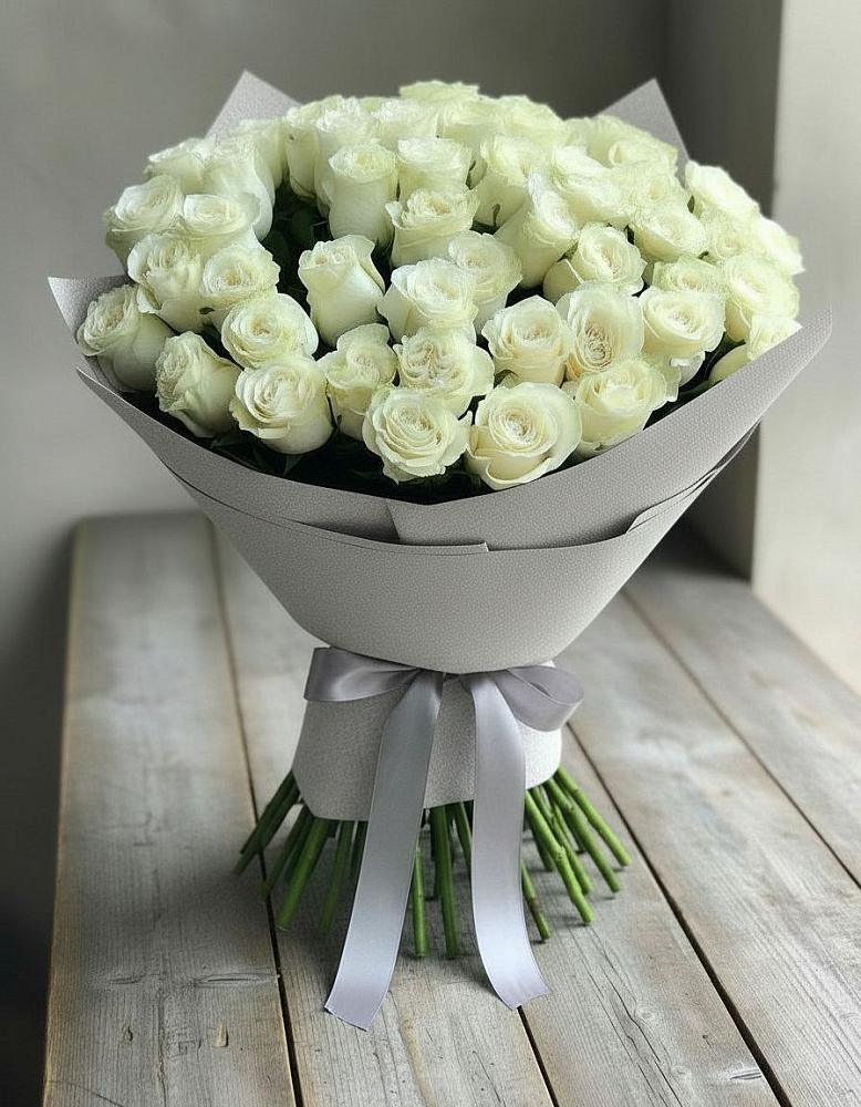 Букет 35 Белых роз в Рылеево