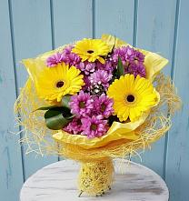 Букет цветов из:  Хризантемы и Герберы в Рылеево