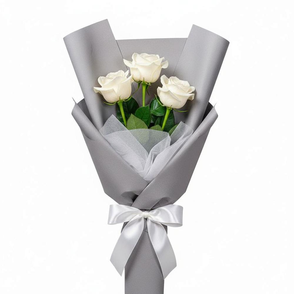 Букет 3 белые розы в Рылеево