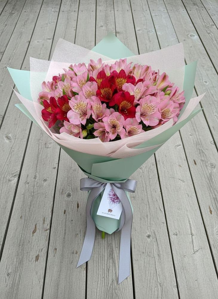 Букет цветов из: Альстромерии в Рылеево