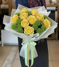 Букет цветов из:  Хризантемы и Розы в Рылеево