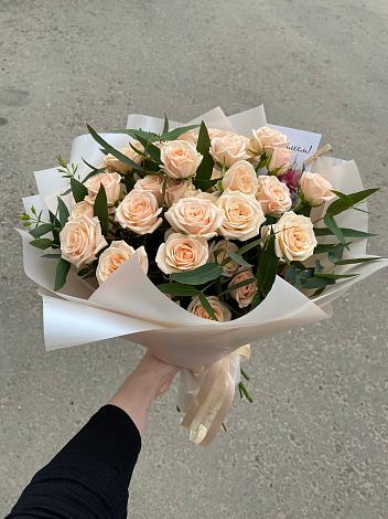 Букет Кремовые розы Латте в Рылеево