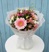 Букет цветов из:  Герберы, Альстромерии и Лизиантусы #REPLACE_PRED# Рылеево