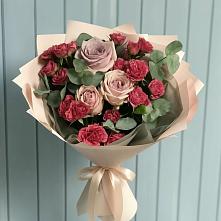 Букет цветов из:  Гвоздики и Розы в Рылеево