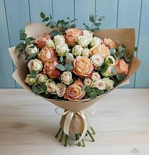 Букет цветов из:  Альстромерии и Розы в Рылеево